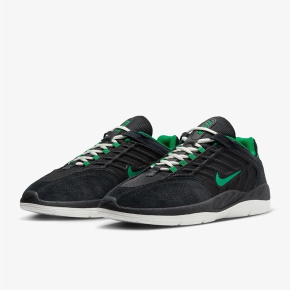 Nike Shoes - Nike SB Vertebrae Women’s Skate Shoes Black Malachite Summit White New